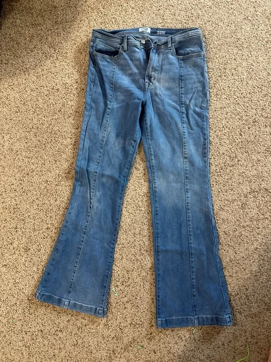 Kensie Jeans Classic Blue Denim Jeans - Back Pocket Detail - Picture 4 of 4